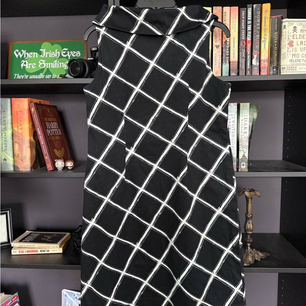 Michael Kors Black and White Sheath Dress - Picture 3 of 5